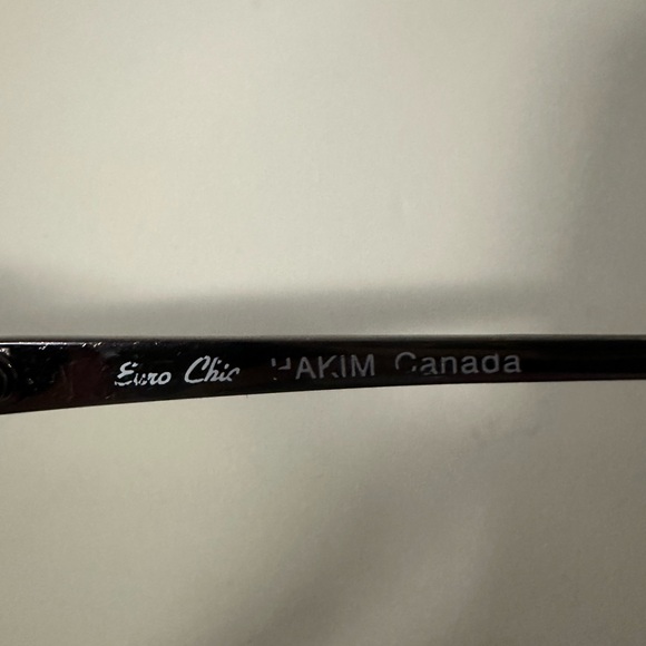 Hakim Canada Prescription Glasses - Picture 6 of 7